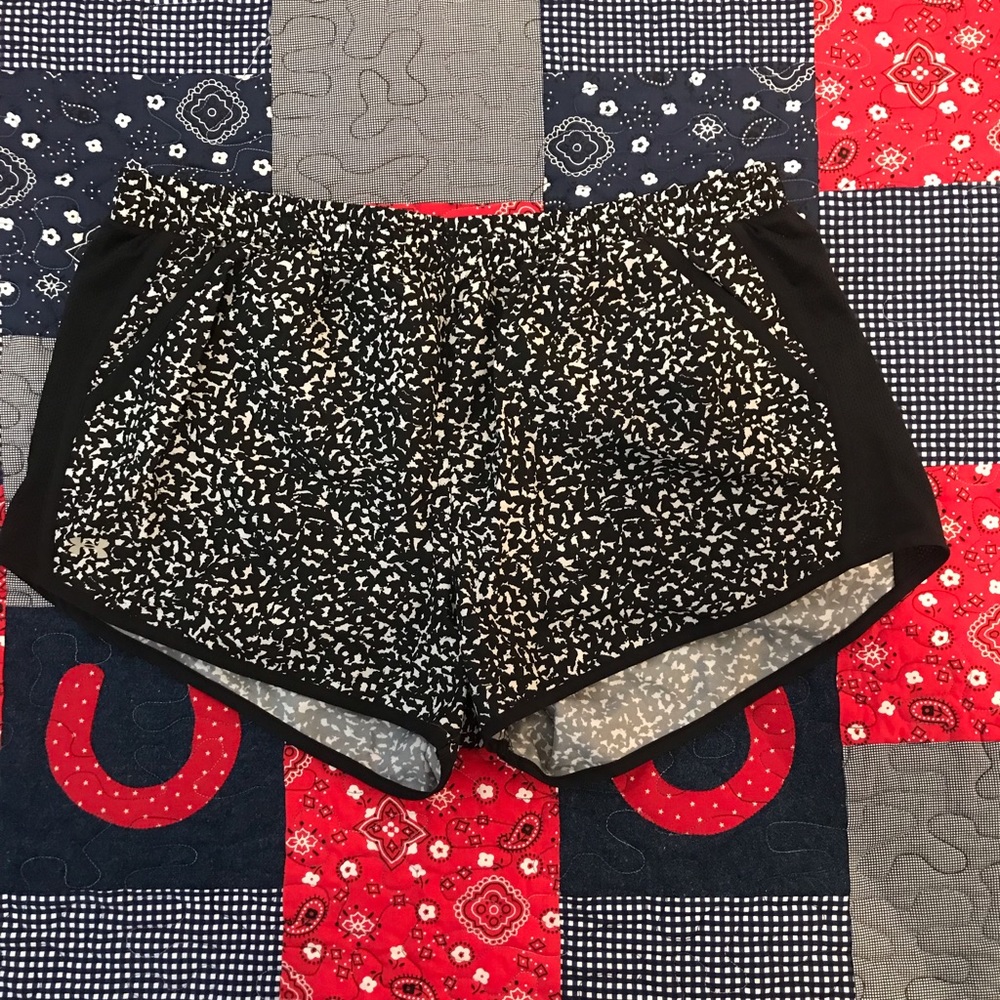 Under Armour Running Shorts XL
